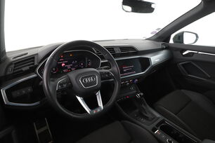 Intérieur sièges arrière depuis le côté conducteur