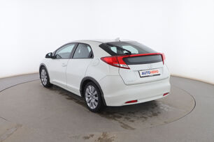 Exterior trasero izquierdo