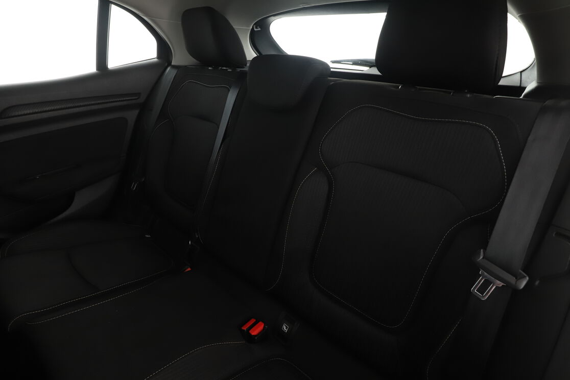 Intérieur sièges arrière depuis le côté conducteur
