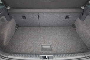 Intérieur sièges arrière depuis le côté conducteur