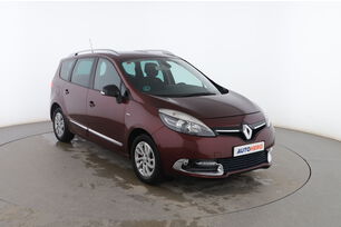 Exterior frontal derecho