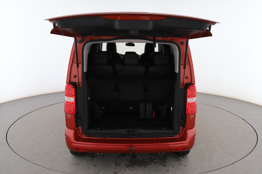 Interior maletero 1