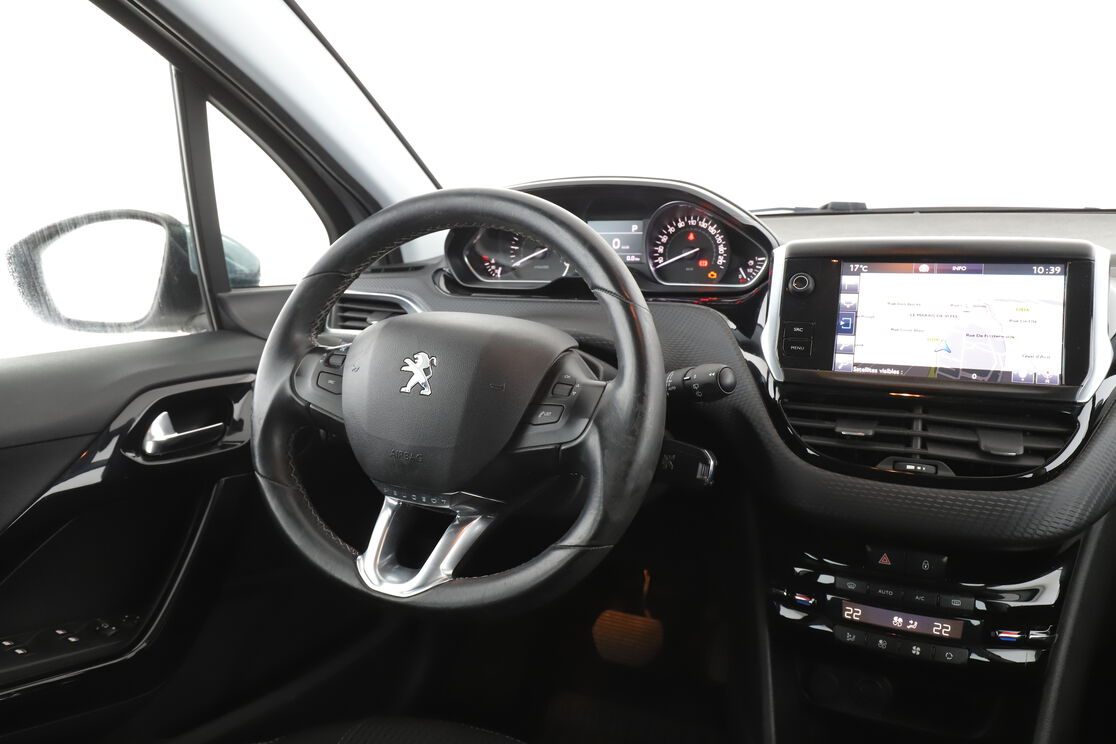 Intérieur côté conducteur depuis le siège arrière