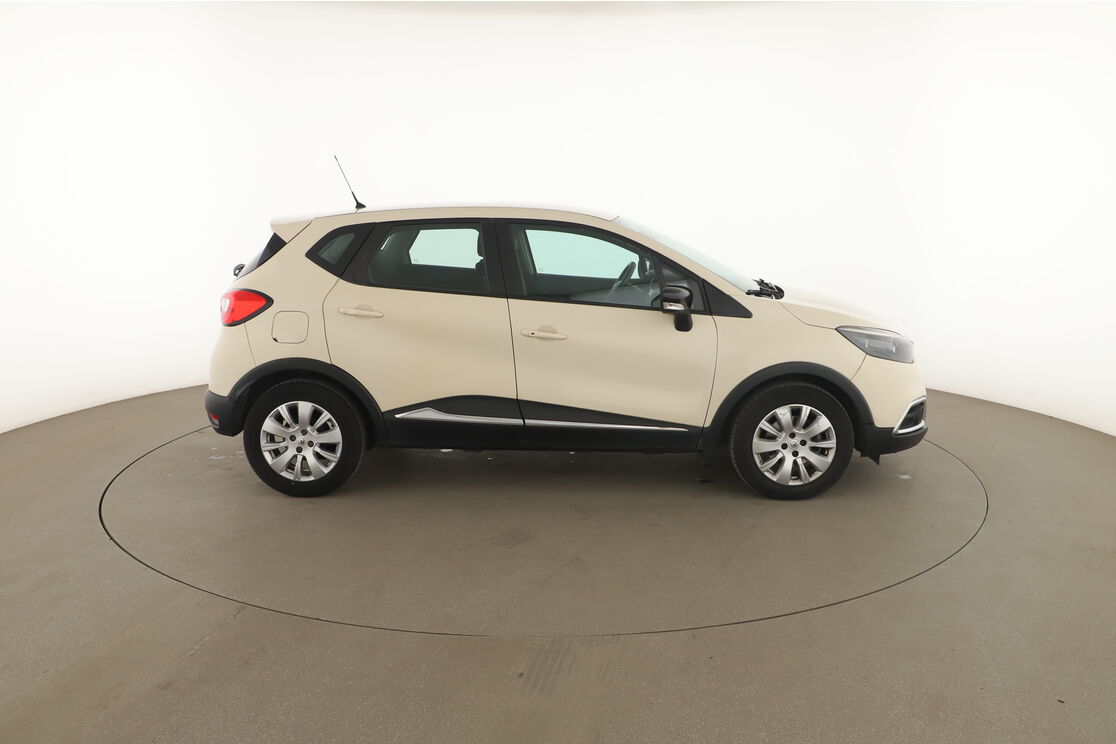 Extérieur côté droit