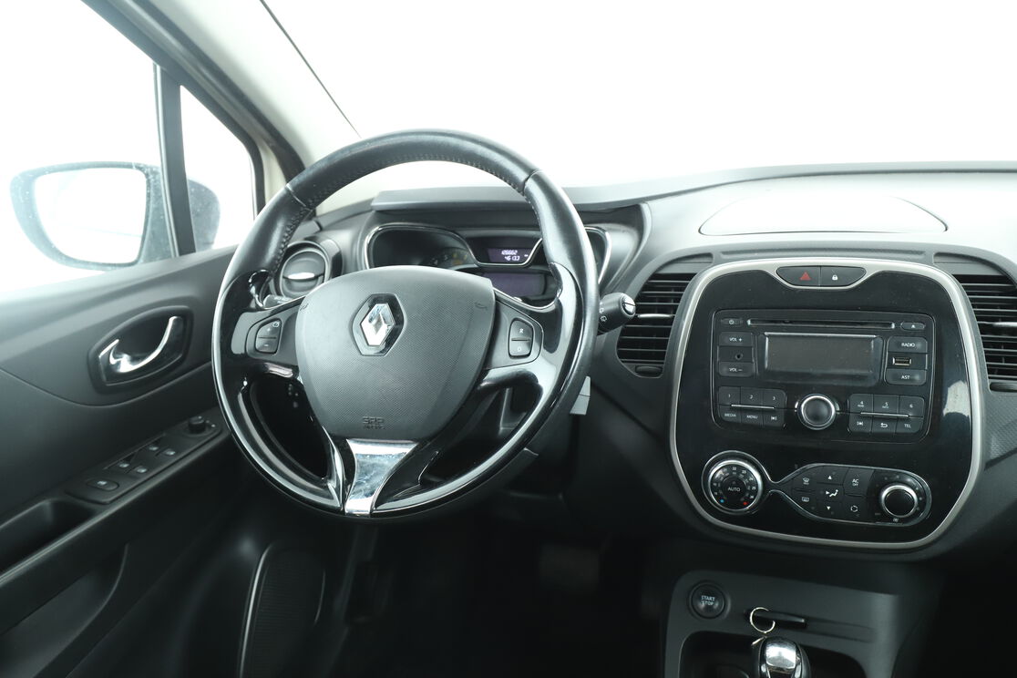 Intérieur côté conducteur depuis le siège arrière