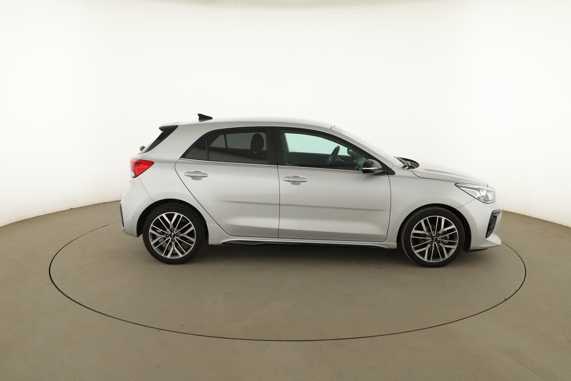 Extérieur côté droit