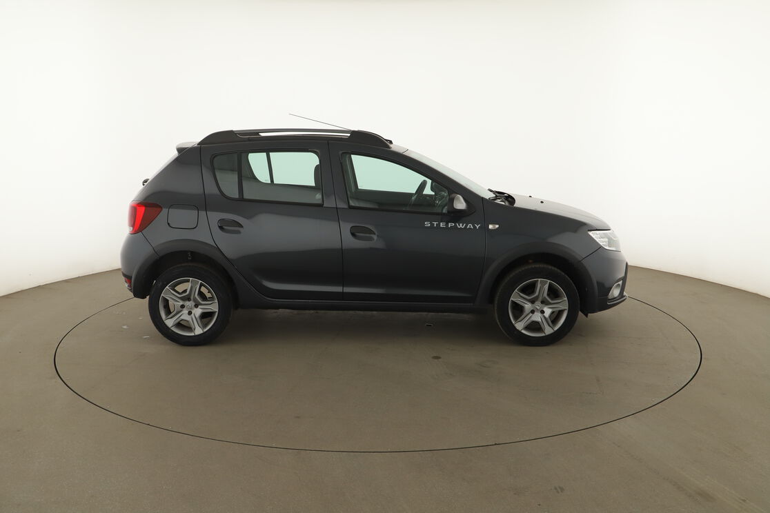 Extérieur côté droit