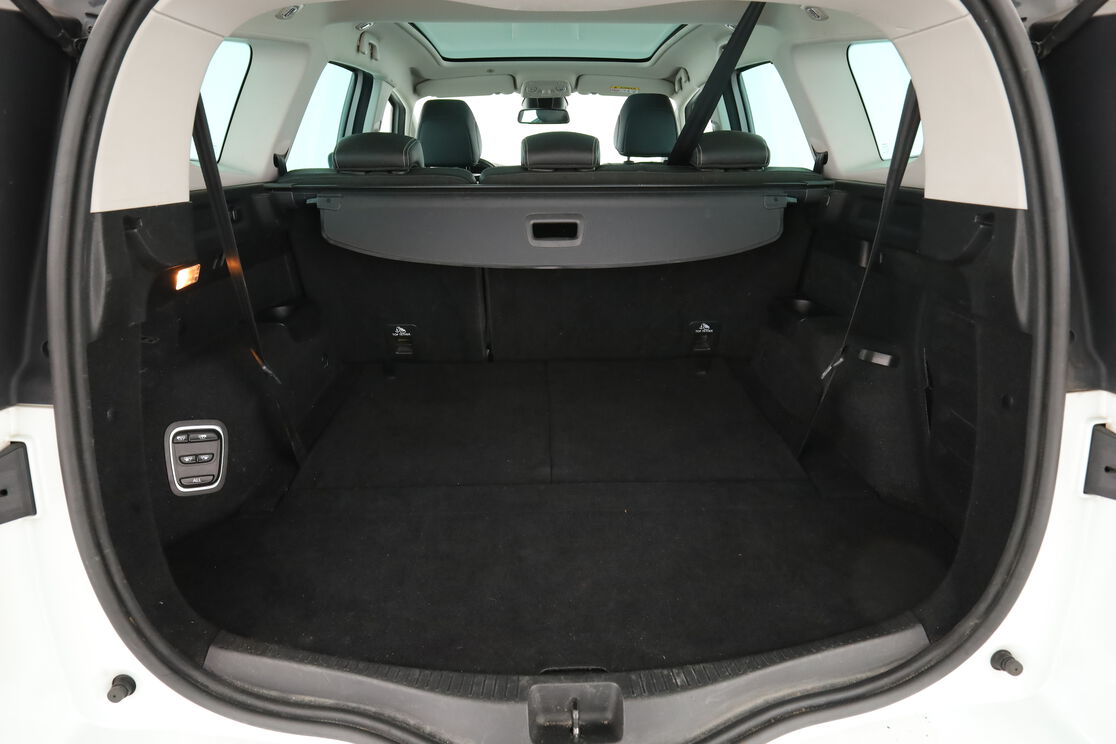 Intérieur coffre 2