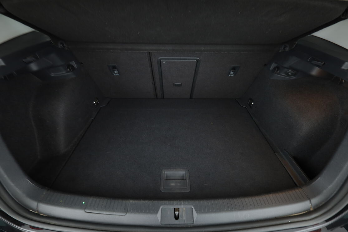 Intérieur coffre 2