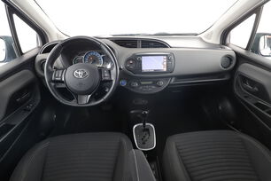 Intérieur avant de l'habitacle depuis le siège arrière