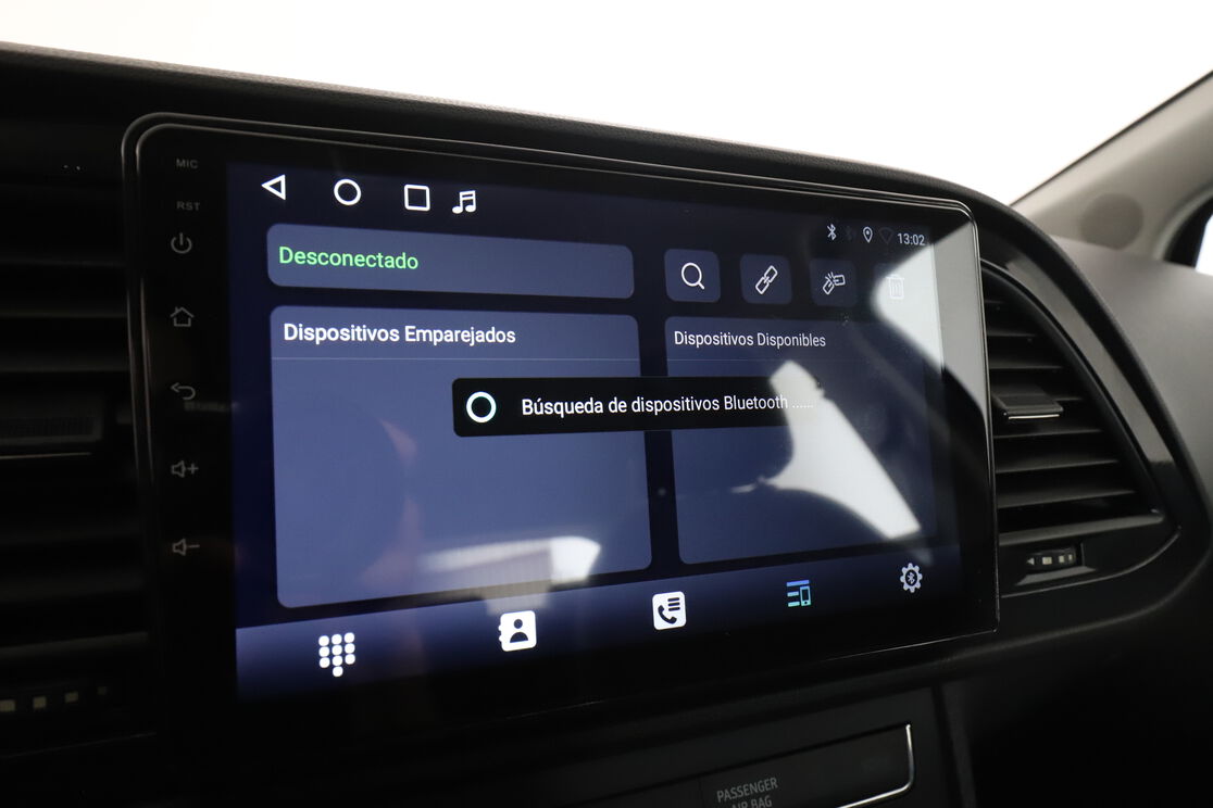 carDetails.imgAlt.interior.10
