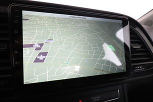 carDetails.imgAlt.interior.11