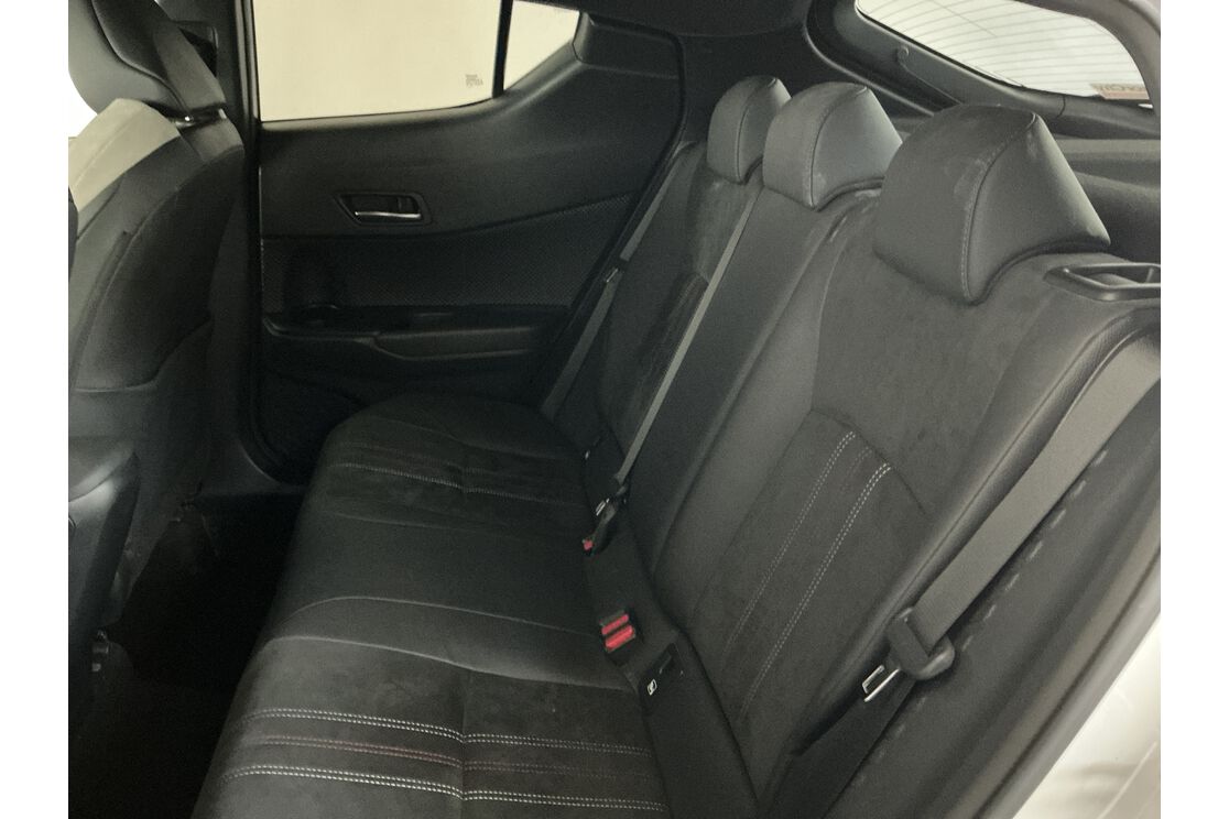 Interno sedili posteriori, dal lato guidatore