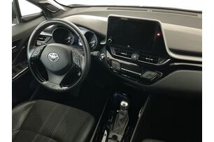 Interno lato guidatore, dal sedile posteriore