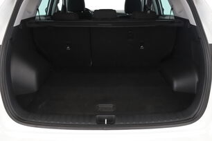 carDetails.imgAlt.interior.9