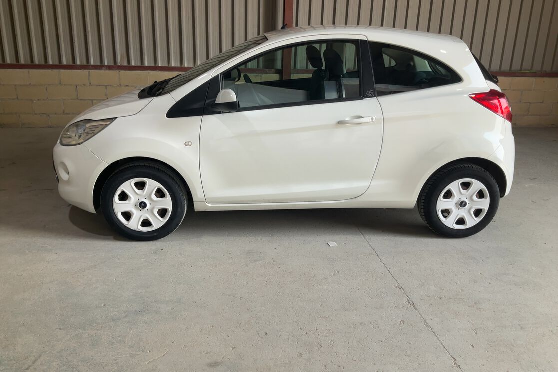 Exterior lado izquierdo