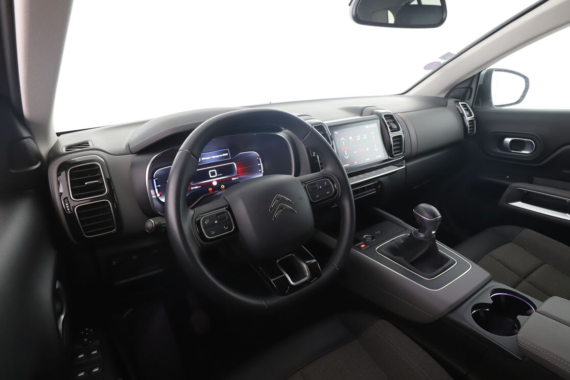 Intérieur côté conducteur 2