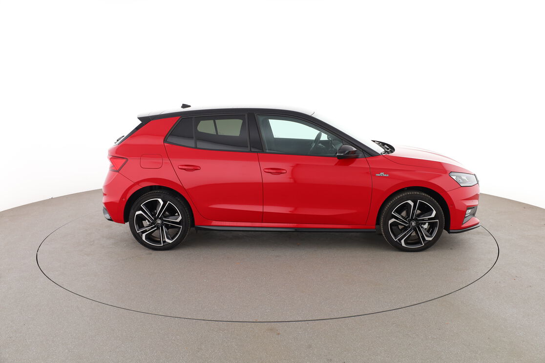 Extérieur côté droit