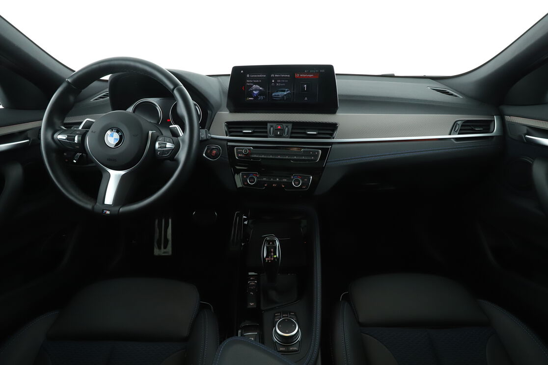BMW X2 M35i xDrive Automatik mit Schaltwippen