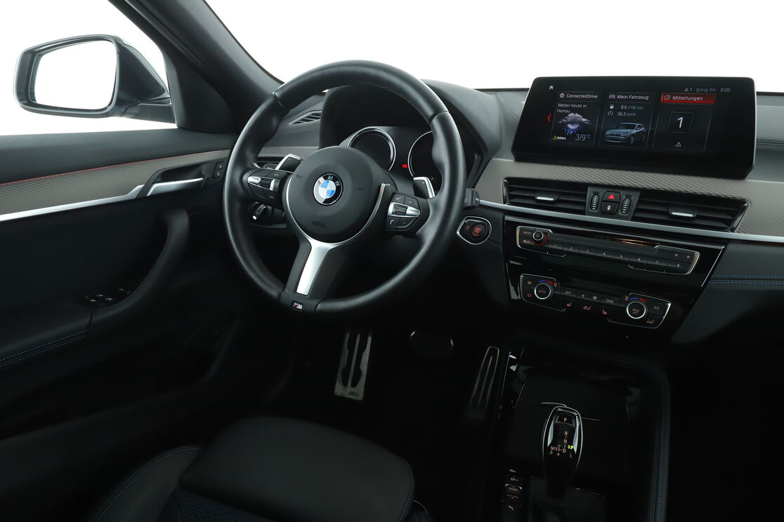 BMW X2 M35i xDrive Automatik mit Schaltwippen