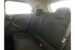 Interno sedili posteriori, dal lato guidatore