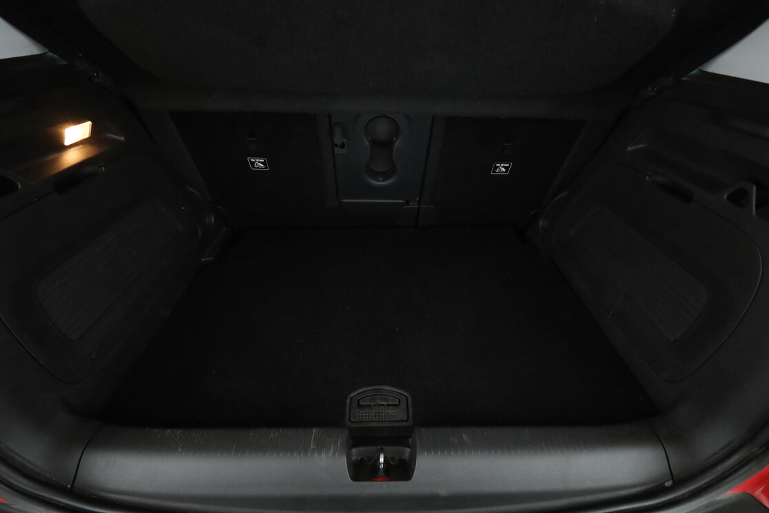Intérieur coffre 2