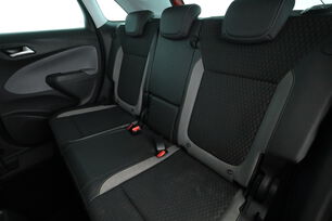 Intérieur sièges arrière depuis le côté conducteur
