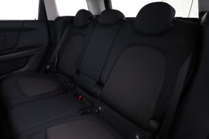 Interno sedili posteriori, dal lato guidatore