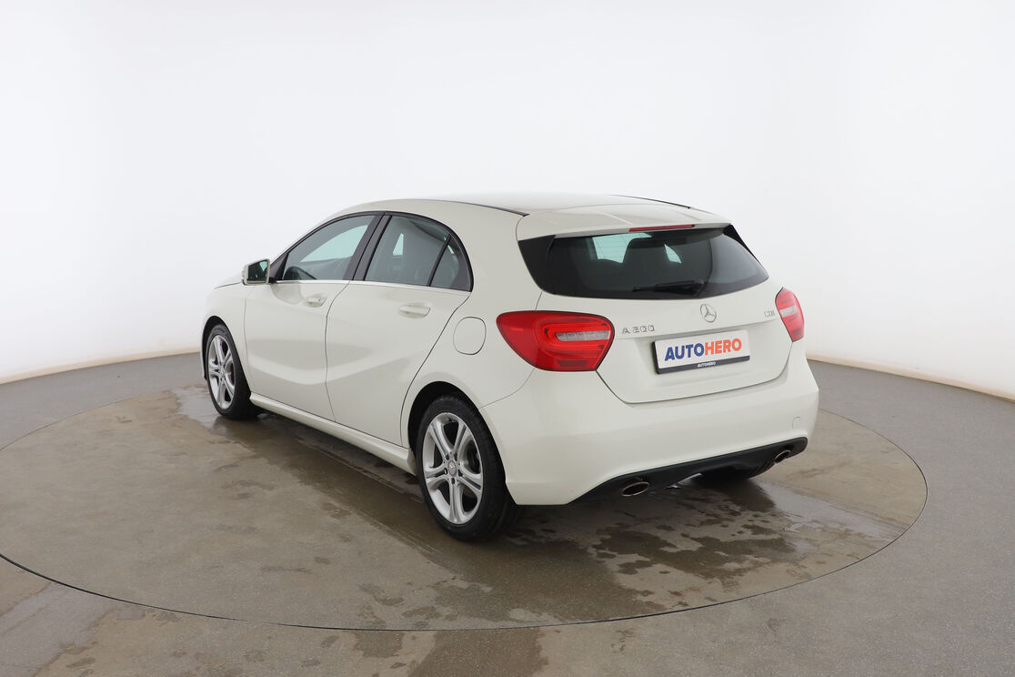 Exterior trasero izquierdo