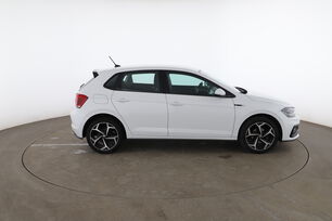 Extérieur côté droit