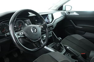 Intérieur côté conducteur 2