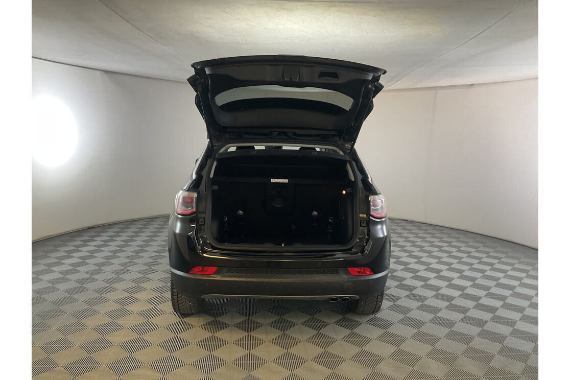 Interno bagagliaio 1