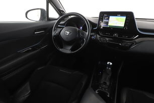 Intérieur côté conducteur depuis le siège arrière