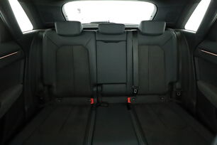 Intérieur sièges arrière depuis le côté conducteur