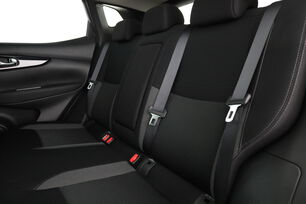 Intérieur côté conducteur depuis le siège arrière