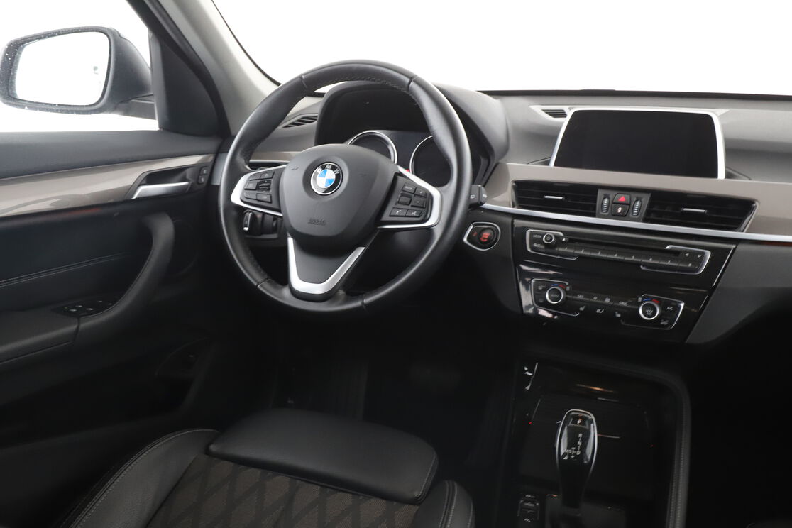 Intérieur côté conducteur depuis le siège arrière
