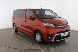 Exterior frontal derecho