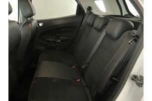 Interno sedili posteriori, dal lato guidatore
