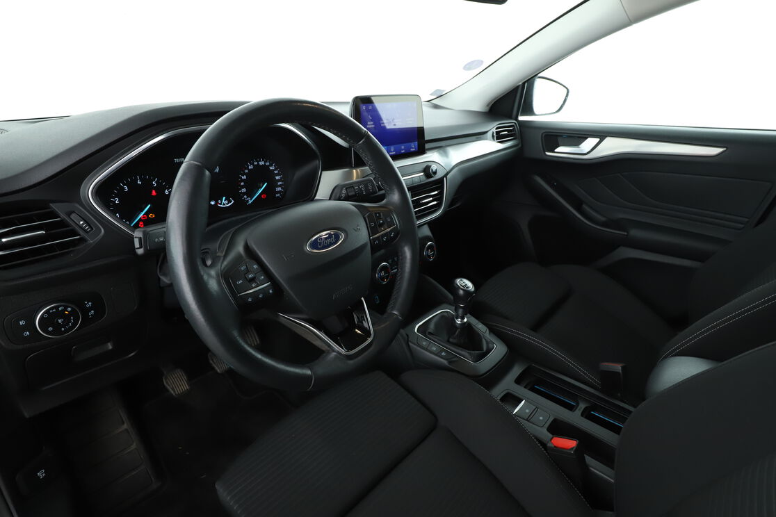 Intérieur côté conducteur 2