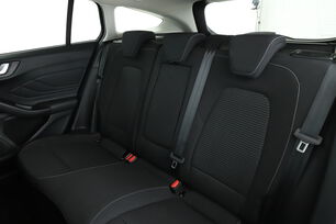 Intérieur sièges arrière depuis le côté conducteur