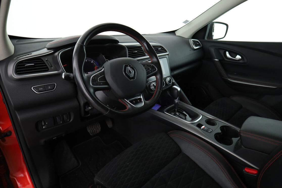 Intérieur côté conducteur 2
