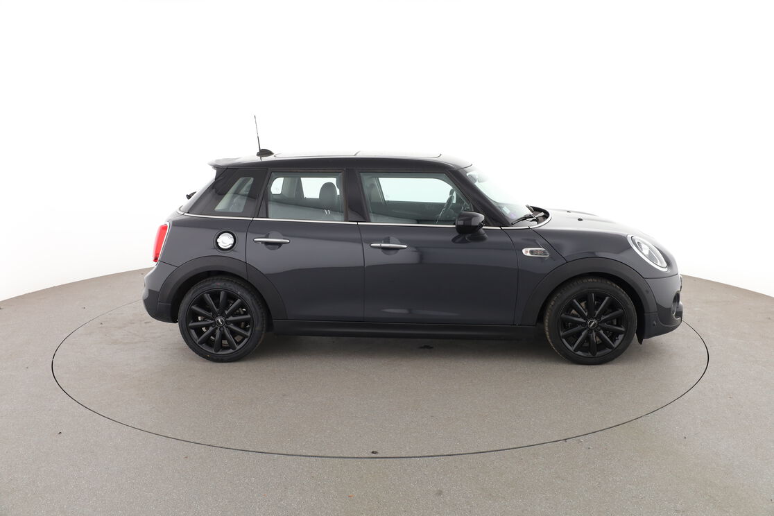 Extérieur côté droit