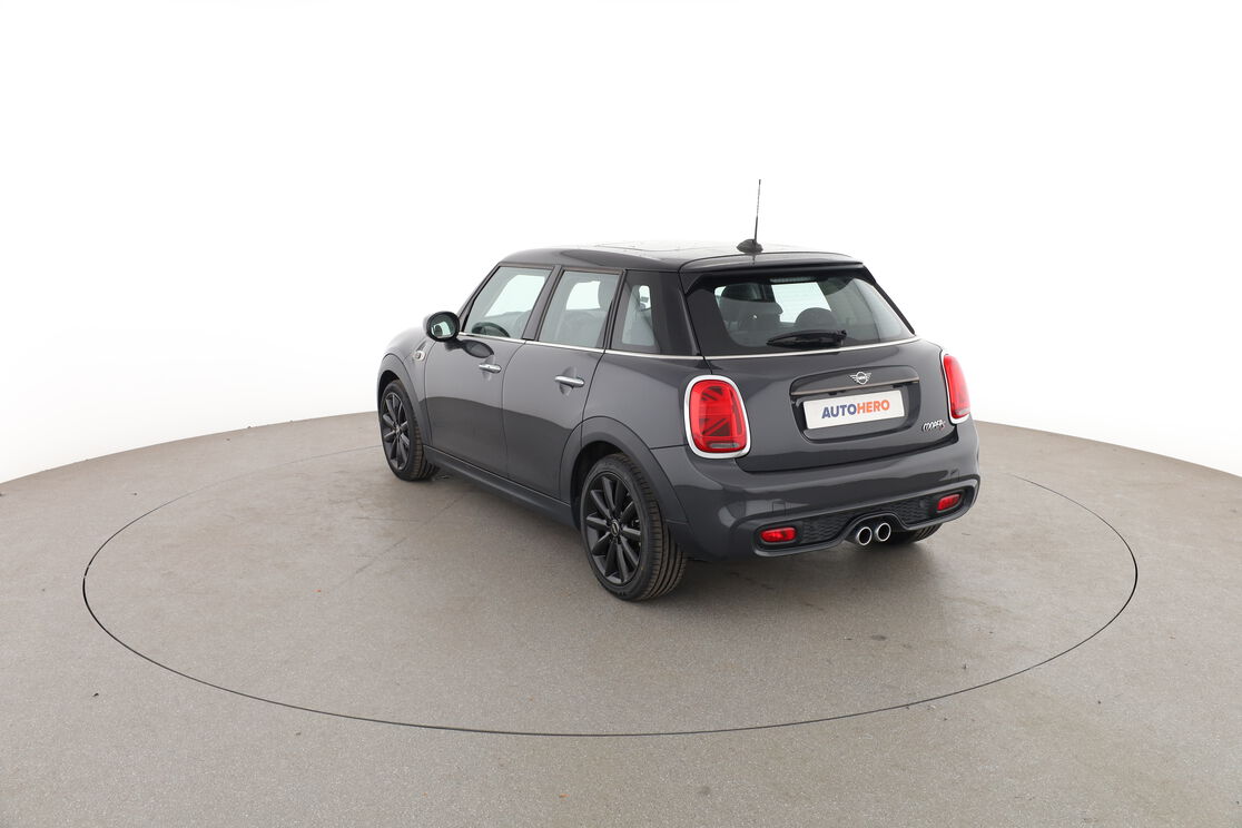 Extérieur arrière gauche