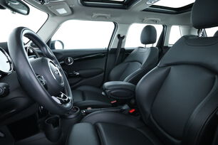 Intérieur côté conducteur 2