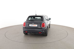 Extérieur arrière droit