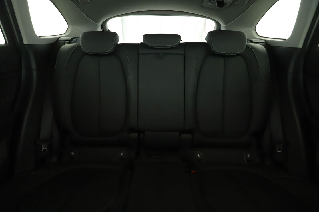 Innenraum Rücksitze Fahrerseite