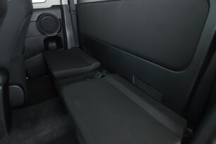 carDetails.imgAlt.interior.11