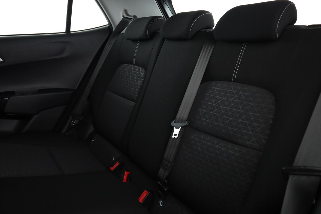 Intérieur sièges arrière depuis le côté conducteur