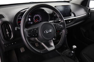 Intérieur côté conducteur 2