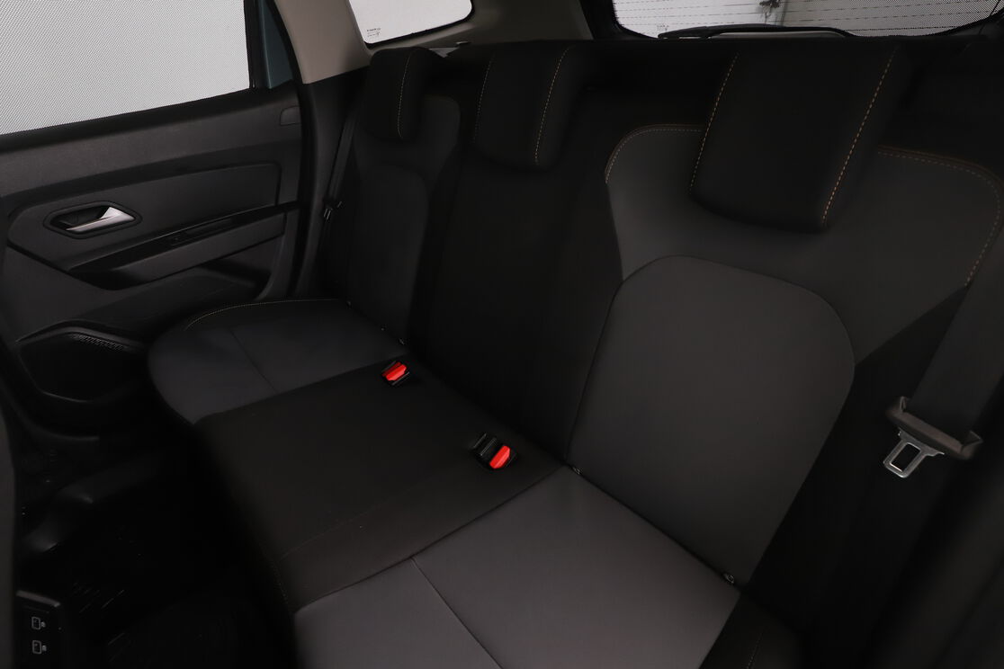 Intérieur sièges arrière depuis le côté conducteur
